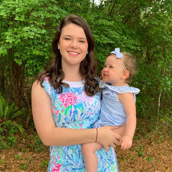 Meet your Posher, Catherine - Picture 1 of 1